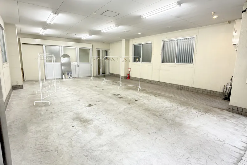【西大橋駅3分】心斎橋・堀江エリア|72㎡の広々空間、無料備品多数。展示会、ポップアップやワークショップ会場に最適なスペース