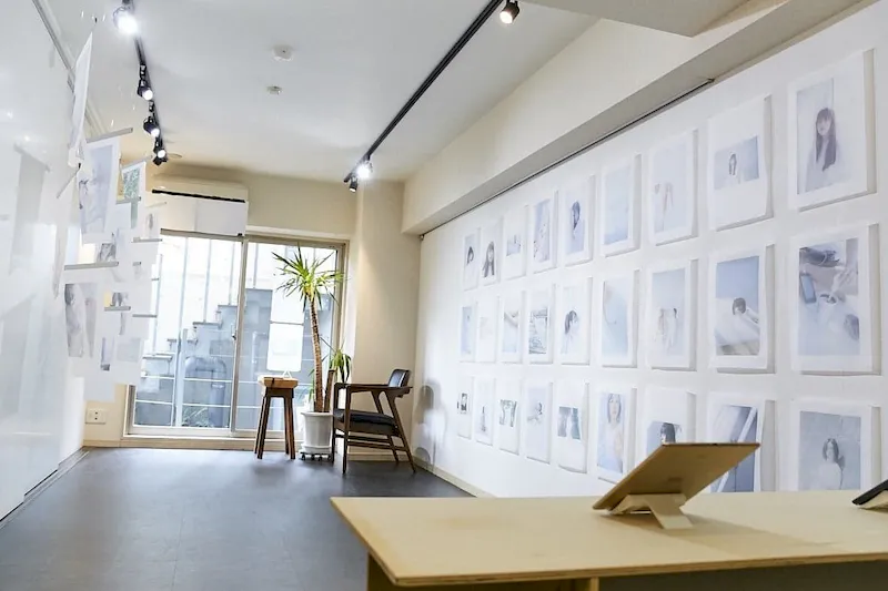 【明治神宮前(原宿)駅8分】自然光の差し込むアートギャラリー イラスト展/写真展も自由なレイアウトで展示可能◎POP UPスペース/展示受注会