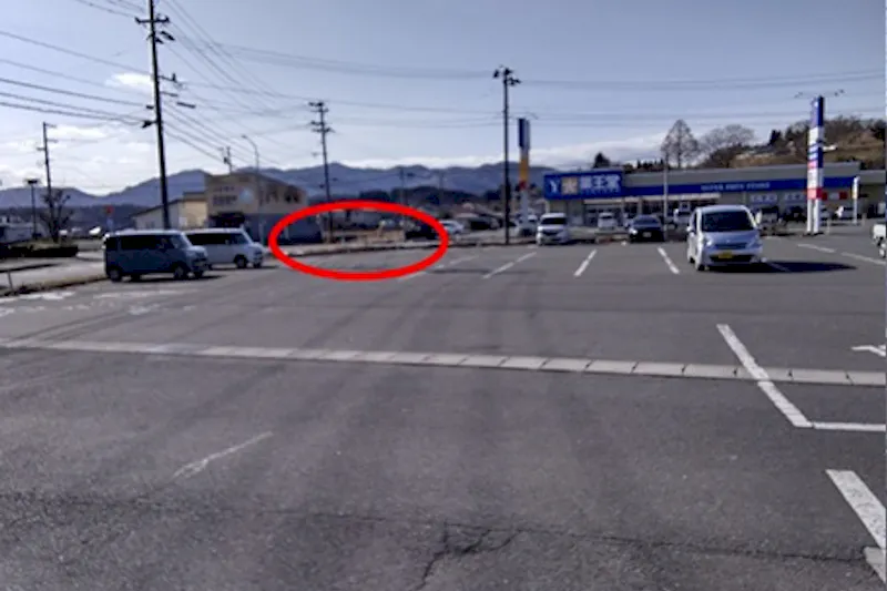 【ホームマート本吉店】屋外駐車場（南側）　キッチンカーの出店に最適なホームセンター内駐車場の屋外イベントスペース