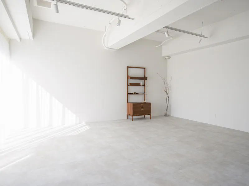 【幡ヶ谷駅5分】展示会やポップアップストア・撮影に最適な白を基調とした駅チカにあるレンタルスペースの画像3