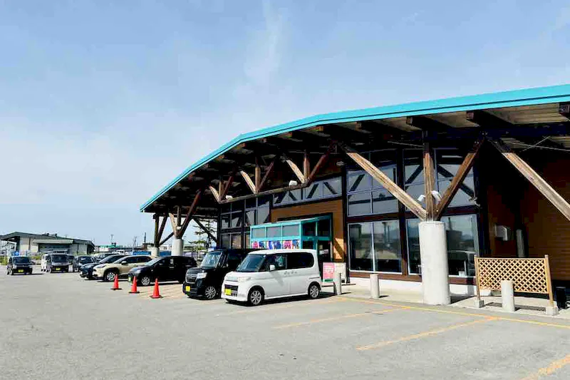 【ダイナム青森西店｜割引キャンペーン実施中】キッチンカーに最適なアミューズメント施設のイベントスペース