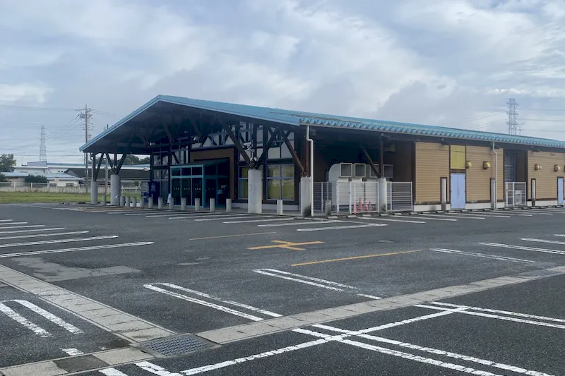 【ダイナム岡部店｜割引キャンペーン実施中】キッチンカー出店やプロモーションイベントに最適なアミューズメント施設のイベントスペース