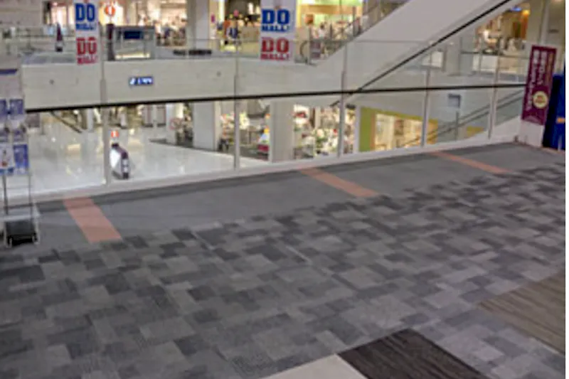 【イオンモール甲府昭和】さくら北ブリッジ（2F）