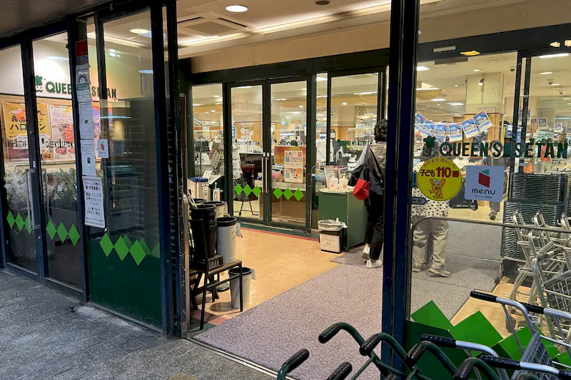 【クイーンズ伊勢丹 小石川店】食品PR活動に適した屋内のイベントスペース