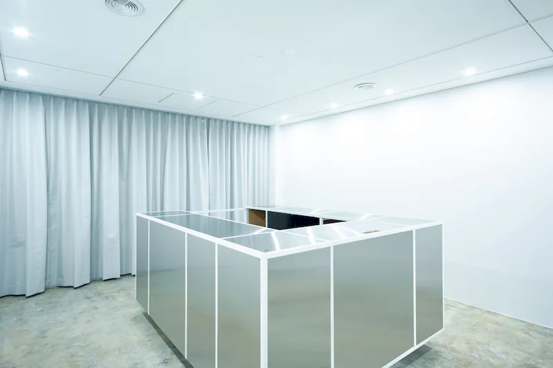 【天神駅5分／25㎡】ポップアップストアや展示会に最適！天神エリア中心部にある白基調のイベントスペース