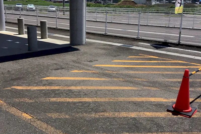 【ダイナム岐阜山県店｜割引キャンペーン実施中】キッチンカーや各種プロモーションイベントに最適なアミューズメント施設のイベントスペース