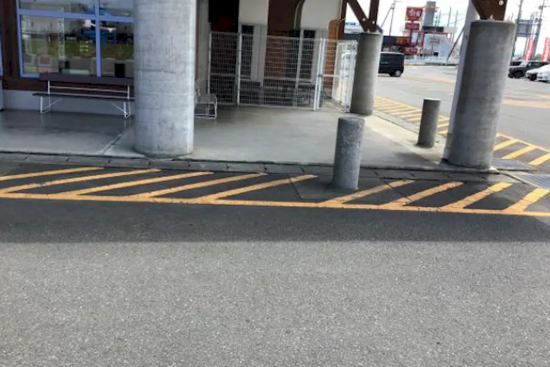 【ダイナム矢本店｜割引キャンペーン実施中】キッチンカーやプロモーションに最適なアミューズメント施設のイベントスペース