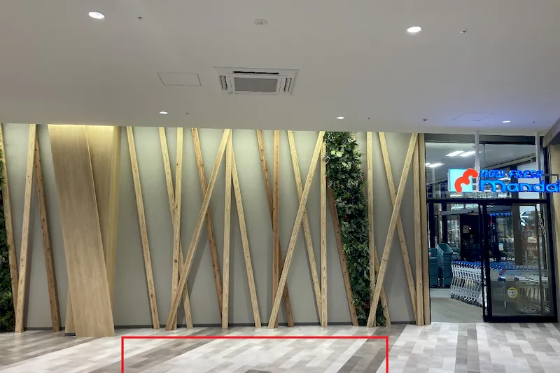 【フレスポ阿波座】食物販や物販に適したスーパー万代付近の1階共用スペースにある屋内スペース