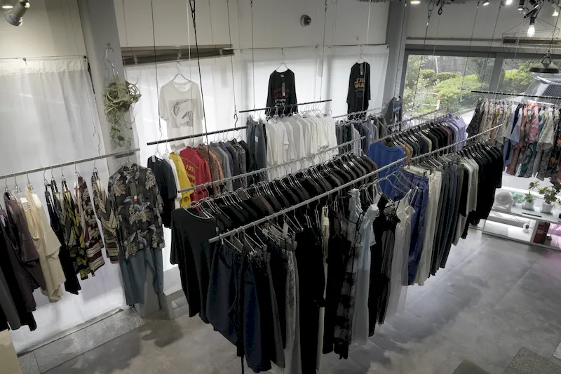 【下北沢駅徒歩5分｜平日3時間18,000円〜】アパレル・古着POPUP実績多数｜撮影・展示会・イベント対応｜路面店・什器無料
