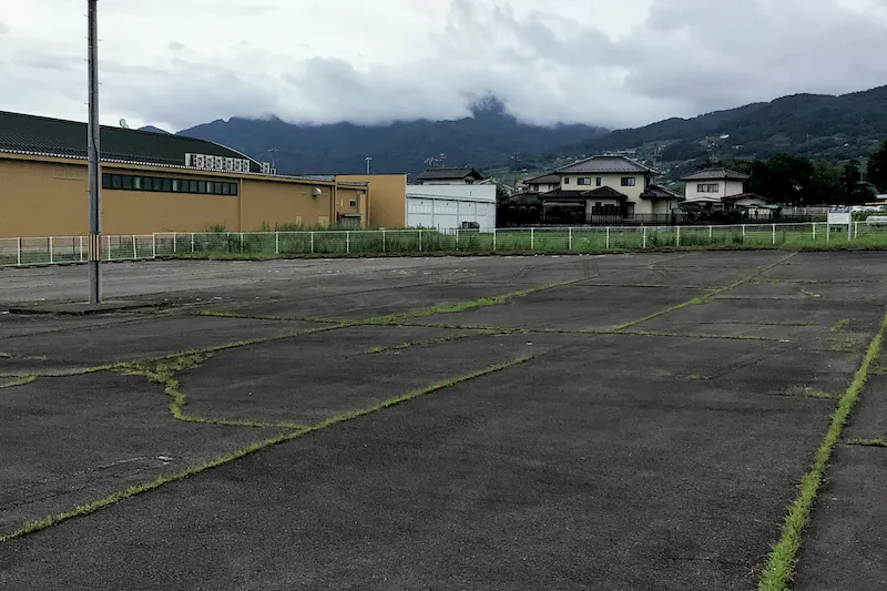 【ダイナム長野千曲店ゆったり館｜割引キャンペーン実施中】キッチンカーや各種プロモーションイベントでの出店に最適なアミューズメント施設のイベントスペース（駐車場）