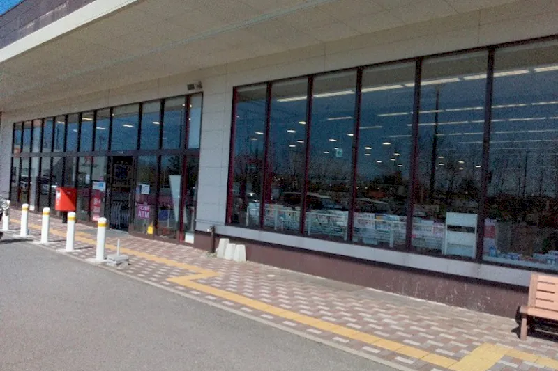 【マックスバリュ能代北店】店舗軒下 販促プロモーションや物販に最適なスーパー店外催事イベントスペース