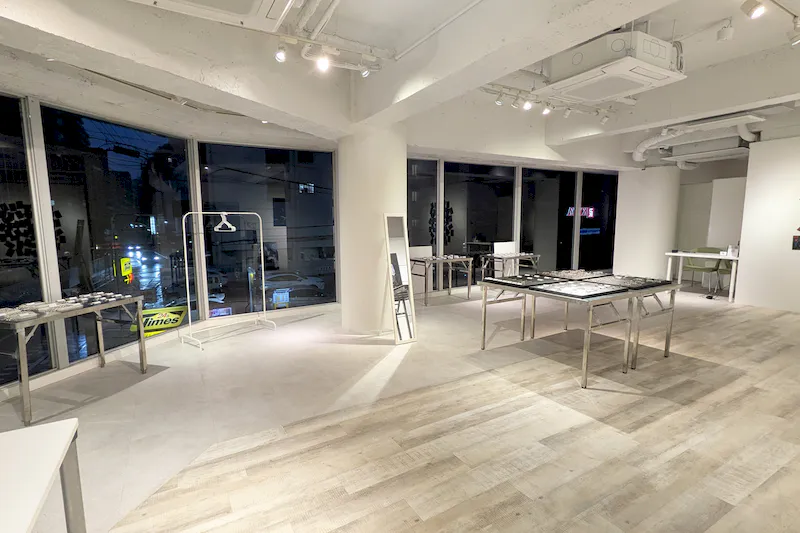 【薬院駅4分｜土日祝日期間限定価格】ポップアップストアや展示会に最適な薬院エリアにある清潔感あふれるレンタルスペース　