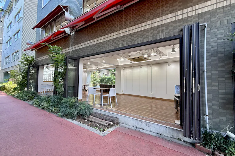 【レンタルスペースさくら目黒川沿い｜中目黒駅8分】桜が目の前に広がる開放的なレンタルスペース