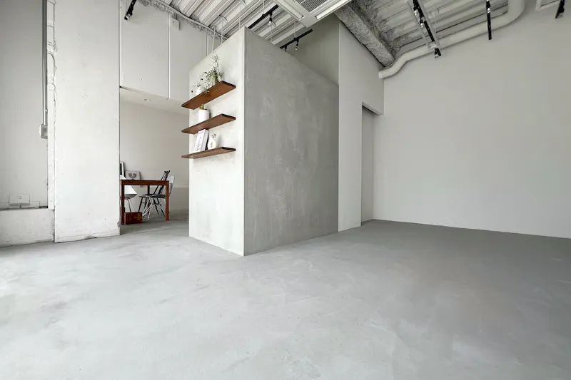 【牛込柳町駅2分】展示会・POPUP・撮影に｜天井高3.2m・40㎡・自然光豊富な路面スペース