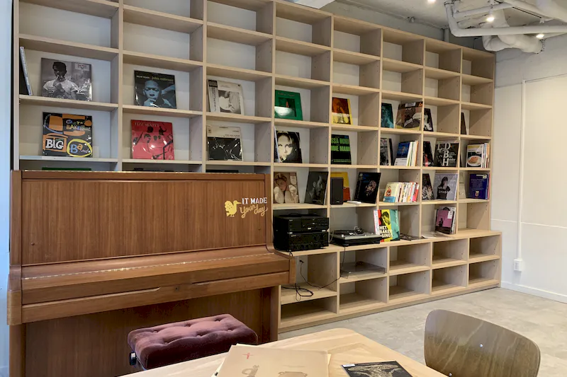【蔵前駅8分】浅草橋駅8分・新御徒町駅10分からアクセス可能！POPUP、ワークショップや展示会に適した大きな窓から光が差し込む明るいスペース
