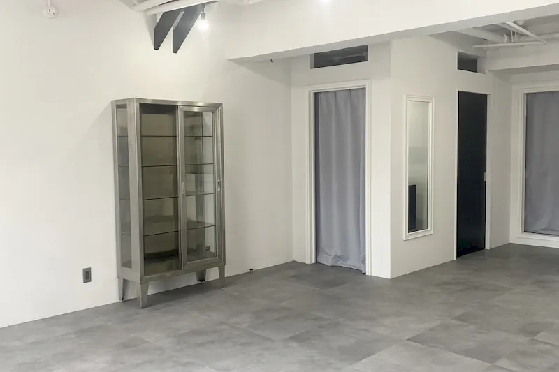 【明治神宮前駅6分／表参道駅8分】展示会やポップアップストアに最適な路面スペース／フォトスタジオとしても利用可能