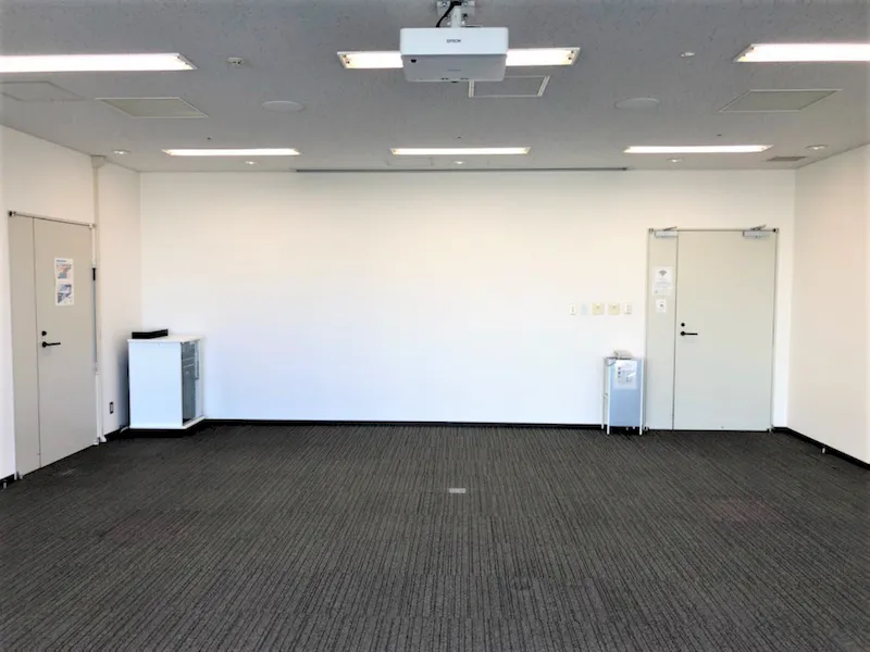 【ヒカリエカンファレンス（Room C）/渋谷駅直結】撮影や展示会にも最適なヒカリエ内にある大きな窓で解放感抜群なイベントスペースの画像5