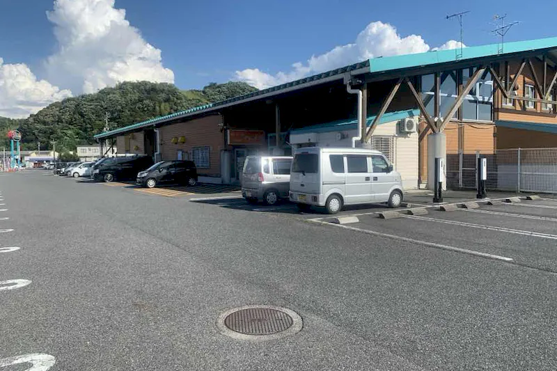 【ダイナム安来店｜割引キャンペーン実施中】キッチンカーやプロモーションに最適なアミューズメント施設のイベントスペース