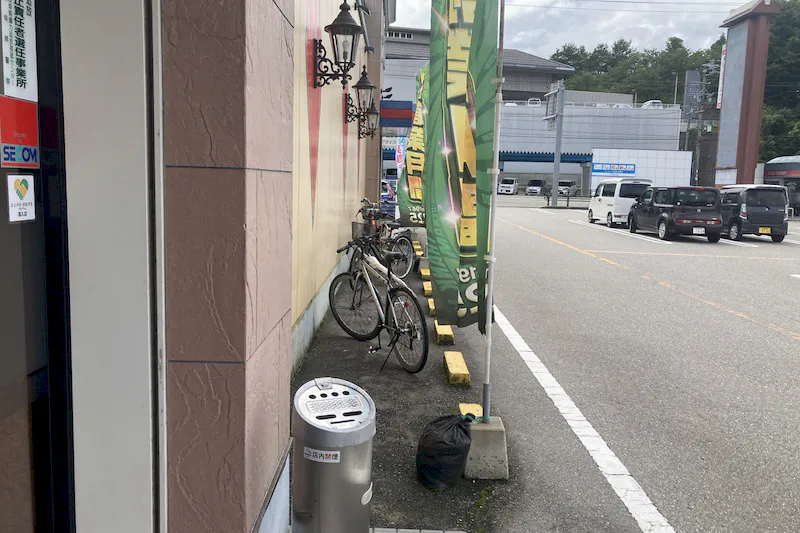 【ダイナム岐阜高山スロット店｜割引キャンペーン実施中】キッチンカーやプロモーションイベントの開催に最適なアミューズメント施設のイベントスペース