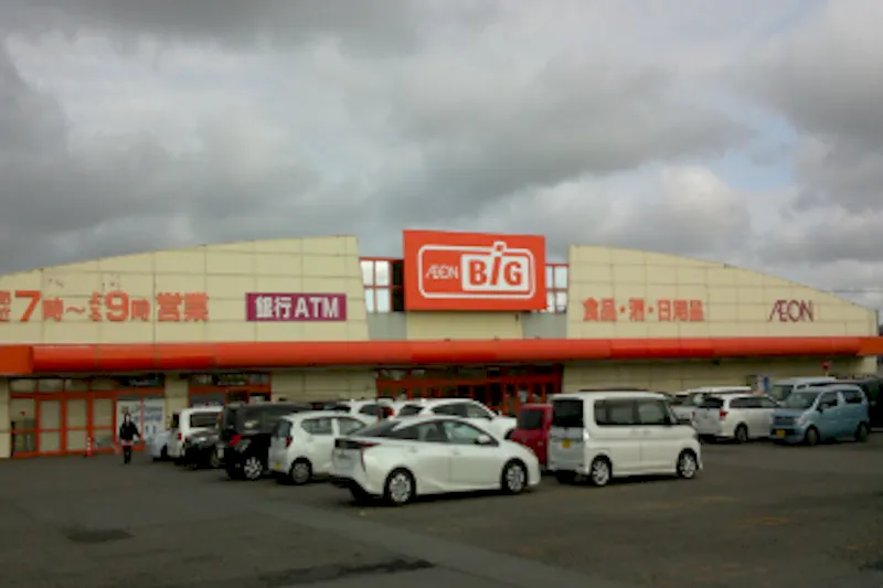 【ザ・ビッグ能代長崎店】店舗入り口横 販促プロモーションに最適なスーパー店内催事イベントスペース