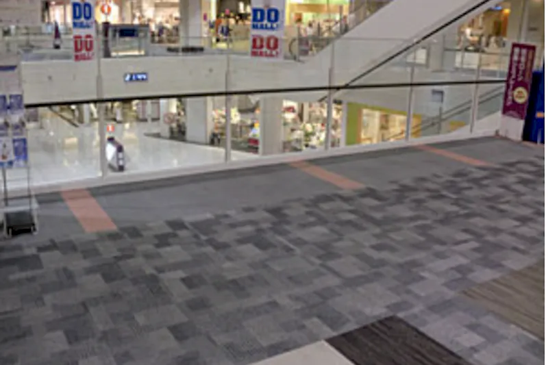 【イオンモール甲府昭和】さくら北ブリッジ（3F）