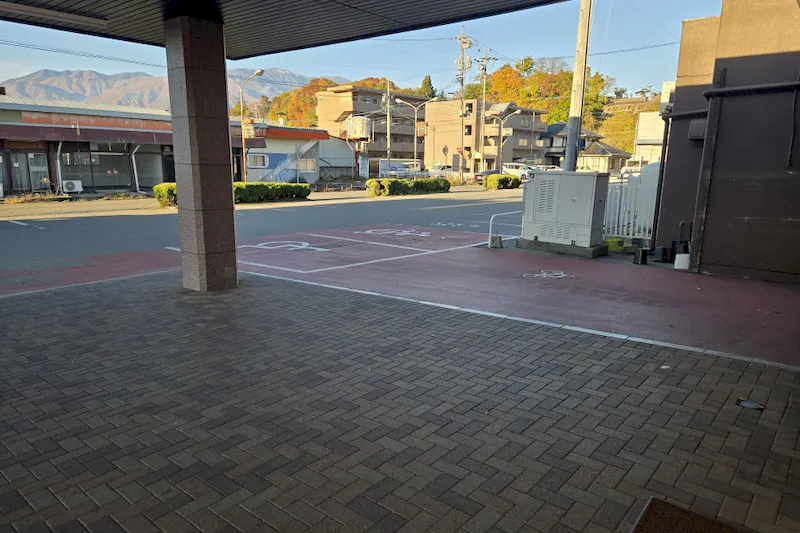 【双葉食彩館】キッチンカー出店やプロモーション催事に最適な屋外軒下スペース