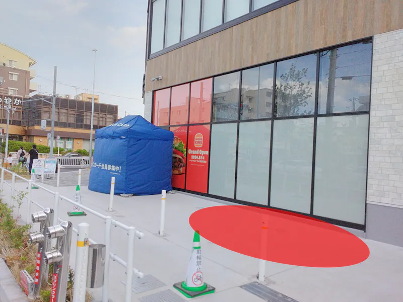 【そよら横浜高田】キッチンカーでの出店に最適な都市型ショッピングセンターの屋外スペース（搬入口側）の画像1