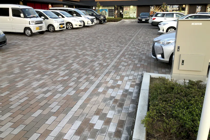 【フレスポ富沢2】プロモーション利用が可能な店舗前駐車場スペース