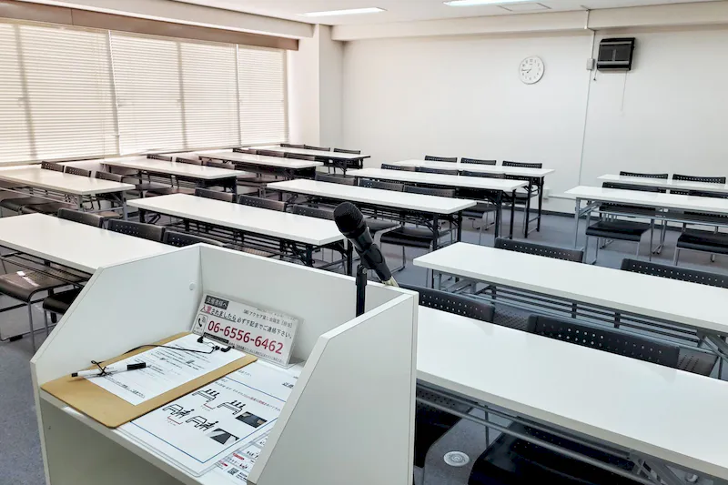 【四ツ橋・近商ビル｜四ツ橋駅1分】最大38名まで利用できる貸し会議室（6階B区画）