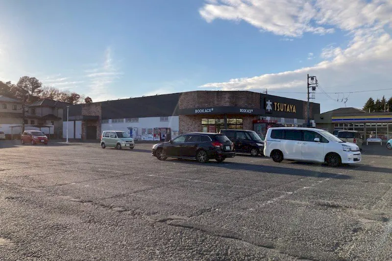 【ブックエース新取手店】食物販やキッチンカー出店に最適な書店前のイベントスペース