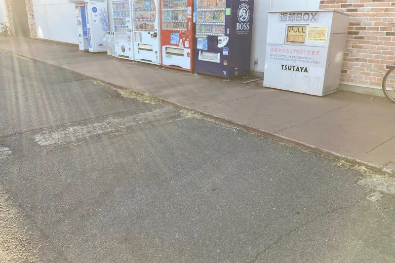 【ブックエース新取手店】食物販やキッチンカー出店に最適な書店前のイベントスペース