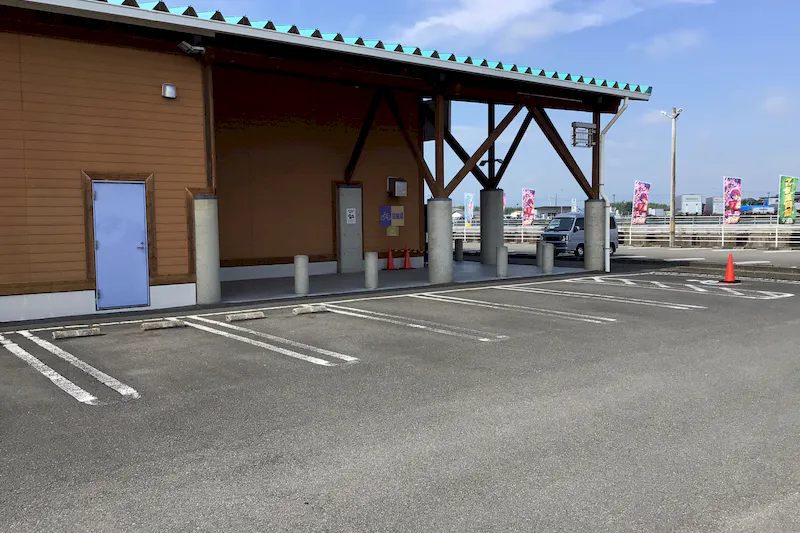 【ダイナム徳島板野店ゆったり館｜割引キャンペーン実施中】キッチンカーやプロモーションに最適なアミューズメント施設のイベントスペース