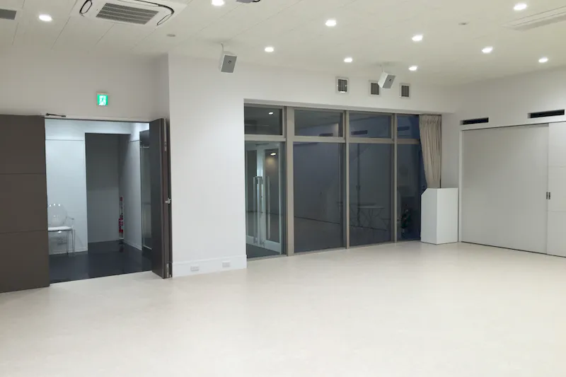 【表参道駅徒歩4分】表参道ヒルズから徒歩40秒の場所に位置するレンタルスペース