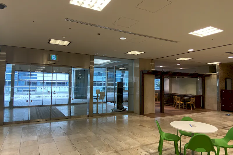 【東京ビッグサイト駅直結】（TFTビル 区画①）オフィスワーカー向けの食物販やポップアップストアやプロモーションイベントに最適なエントランス付近のイベントスペース