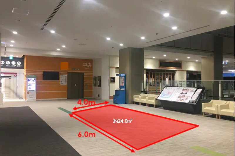 【ららぽーと立川立飛】2階 中央エスカレーター前