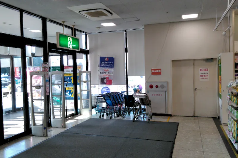 【イオン鹿嶋店】各種プロモーションや物販、食物販のポップアップストアに最適な西口薬局前催事イベントスペースの画像