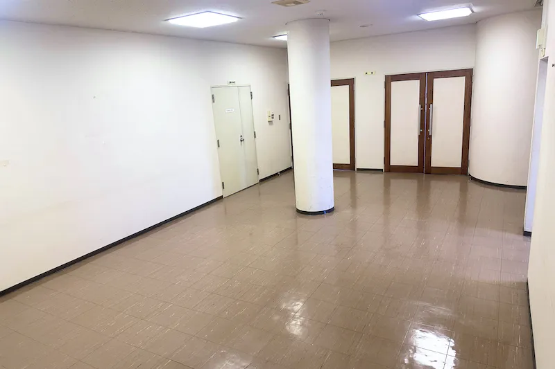 【飯田橋駅2分】撮影やイベントに最適な学校跡地のレンタルスペース（ビル一棟貸し）