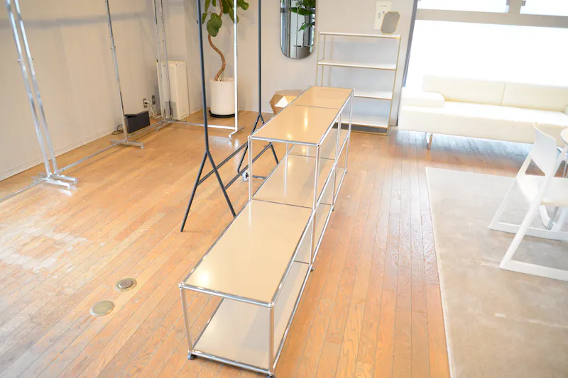 【六本木通り】アパレルの展示会場や販売促進イベント会場に最適なコンクリート壁×ウッド調の床で構成されたスタイリッシュなレンタルスペース