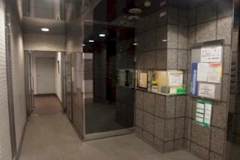 【横浜駅6分】個展やクローズドイベントに利用可能、キッチン付の多目的レンタルスペース