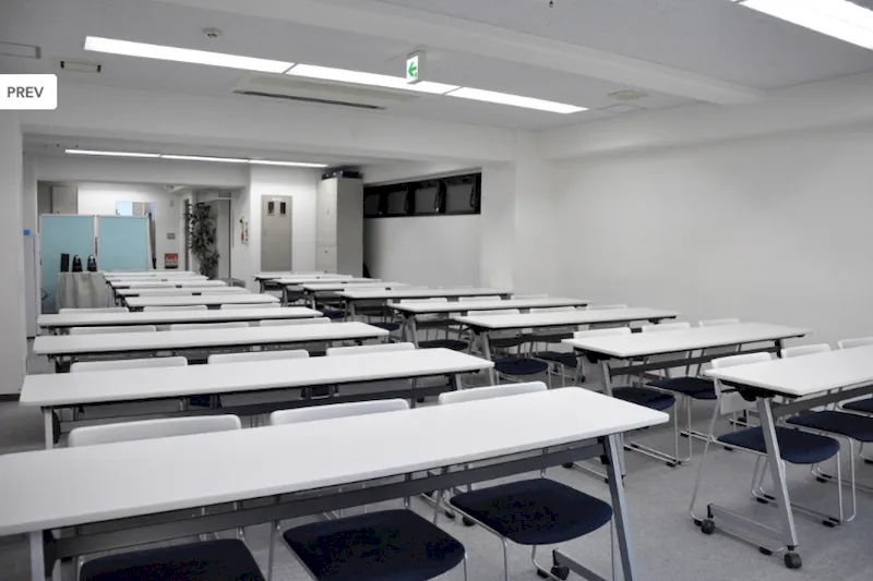 【五反田駅5分】シンプルで使いやすい4階貸会議室