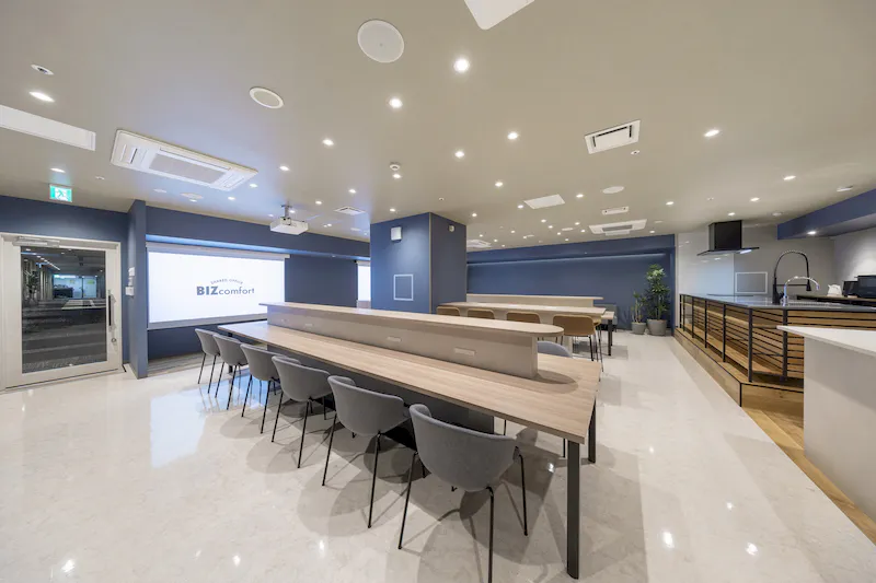 【北浜駅4分｜BIZcomfort北浜】 B1イベントスペース｜セミナー・展示会に  