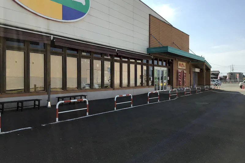 【ダイナム福岡福津店ゆったり館｜割引キャンペーン実施中】キッチンカー出店やプロモーションイベントに最適なアミューズメント施設のイベントスペース