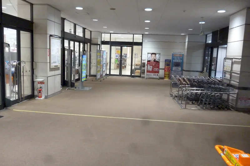 【イオンスタイル品川シーサイド】出張販売や食物販、雑貨販売に適した1Fオーバルガーデン側風除室イベントスペース