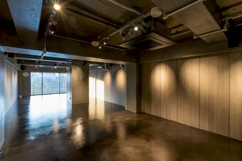 【三条駅2分／B】アパレルの展示会や招待制の受注販売会、アート展等のギャラリー用途に最適なモダンな雰囲気のイベントスペース