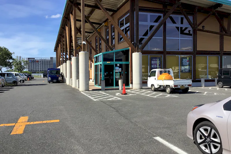 【ダイナム鳥取羽合店｜割引キャンペーン実施中】キッチンカーや各種プロモーションに最適なアミューズメント施設のイベントスペース