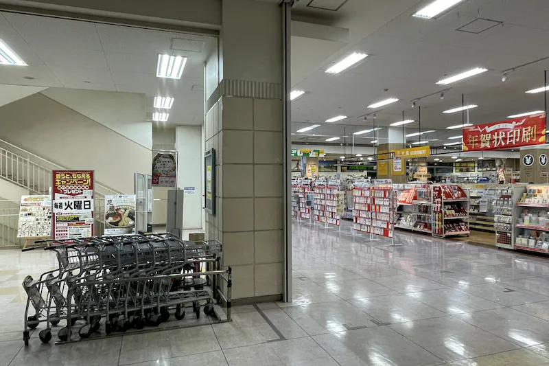 【イオン清水店】各種プロモーションや物販、食物販のポップアップストアに最適な1階専門店側入口前のイベントスペース