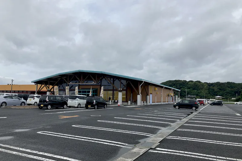 【ダイナム山口小野田店｜割引キャンペーン実施中】キッチンカーや各種プロモーションに最適なアミューズメント施設のイベントスペース