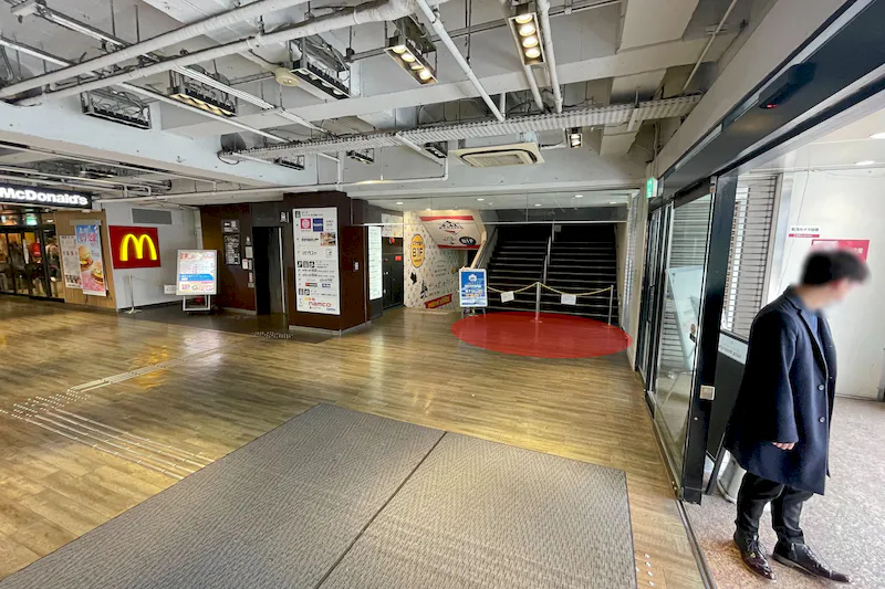 【ピアザ松戸／松戸駅東口直結】プロモーションイベントや小規模な物販に最適な駅出口直結の商業施設内エントランス近くのイベントスペース（3B）