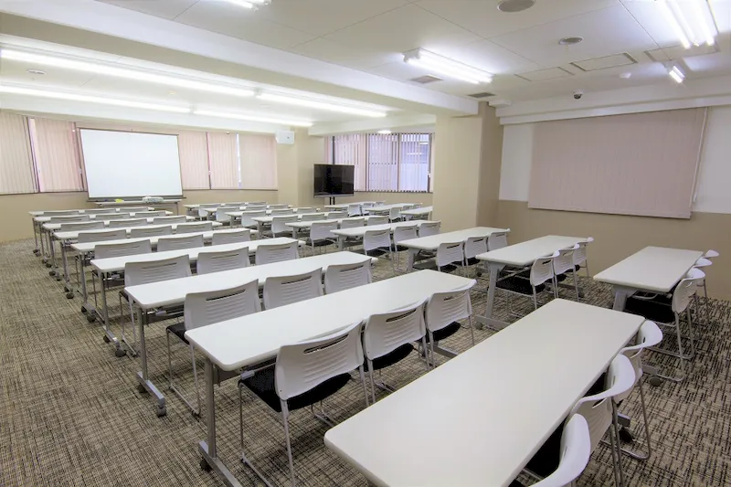 【馬喰町駅3分】イベント利用に適した最大定員80名の駅近で便利なセミナー会場・貸し会議室