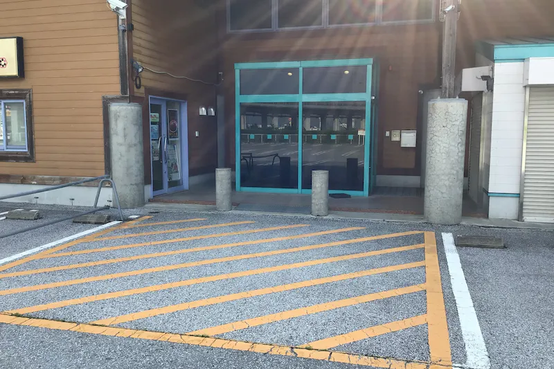 【ダイナム近江店｜割引キャンペーン実施中】キッチンカーや各種プロモーションイベントでの出店に最適なアミューズメント施設のイベントスペース